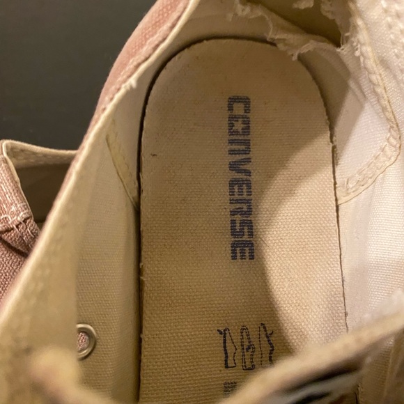 Men Converse Tanish and White Low-Top Sneakers size 10M. - Picture 6 of 8